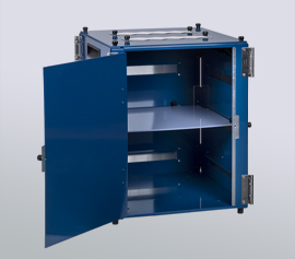Verstellbare Kunststoffböden zur optimalen Platzierung der Probenposition und Minimierung der Kabellängen.