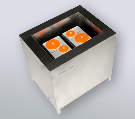 Isothermes Zwei-Kanal Kalorimeter Calmetrix I-Cal 2000 HPC mit geöffnetem Deckel zum Handling der Proben und Referenzen