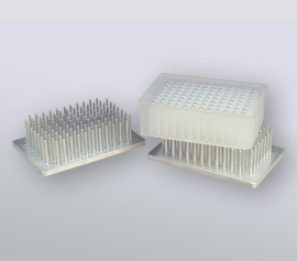 Kryo-Adapter aus Aluminium für spezielle Deep-Well-Platten im 96er Format - kühlt während des Mahlens für den schonenden Aufschluss